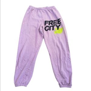 Purple free city sweatpants